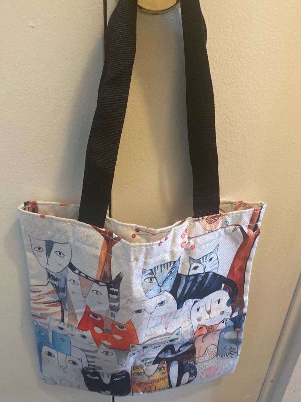 Multicolor Cat Print Canvas Tote with Black Straps